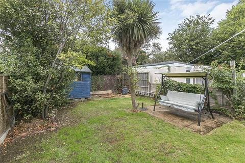 undefined, Hounslow Avenue, Hounslow, TW3