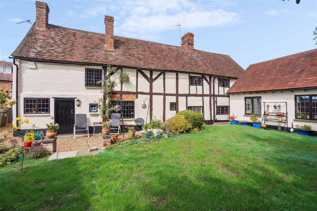Tudor Cottage, School End