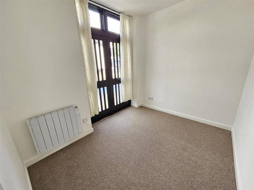 Bedroom 2.jpg