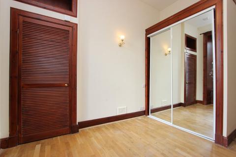 undefined, Woodford Street, Shawlands, Glasgow, G41
