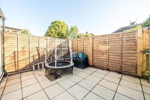 76 Hounslow Road, Twickenham, TW2 7EX