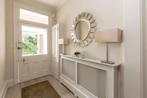 undefined, Murrayfield Gardens, Edinburgh, Midlothian