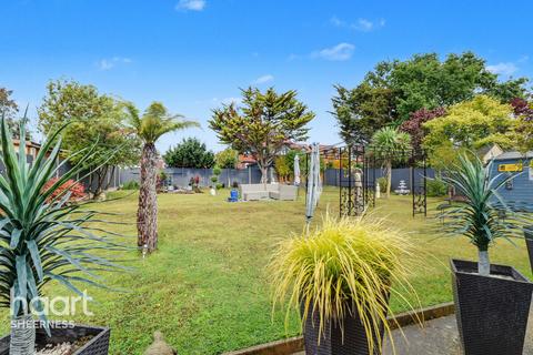 3 bedroom bungalow for sale, Saxon Avenue, Sheerness
