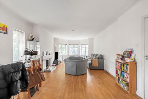 3 bedroom flat for sale, St. Mark's Hill, Surbiton KT6