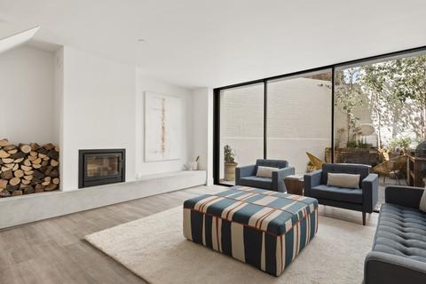 5 bedroom end of terrace house for sale, Lakeside Road, London, W14