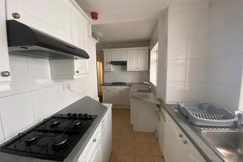 undefined, Binswood Avenue, Leamington Spa CV32