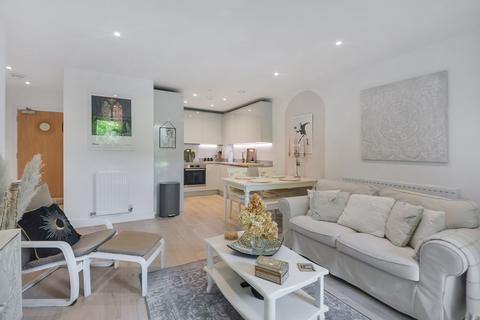 1 bedroom apartment for sale, at Holborough House, 32 Lismore Boulevard, London NW9