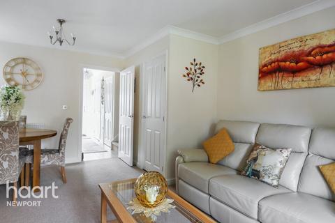 undefined, Sunbeam Close, Newport