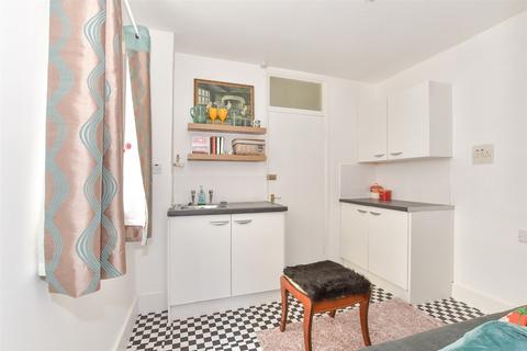 1 bedroom ground floor flat for sale, Station Road, Herne Bay, Kent