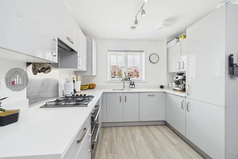 4 bedroom townhouse for sale, Lady Road, Thurston