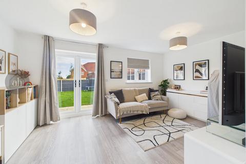 4 bedroom townhouse for sale, Lady Road, Thurston