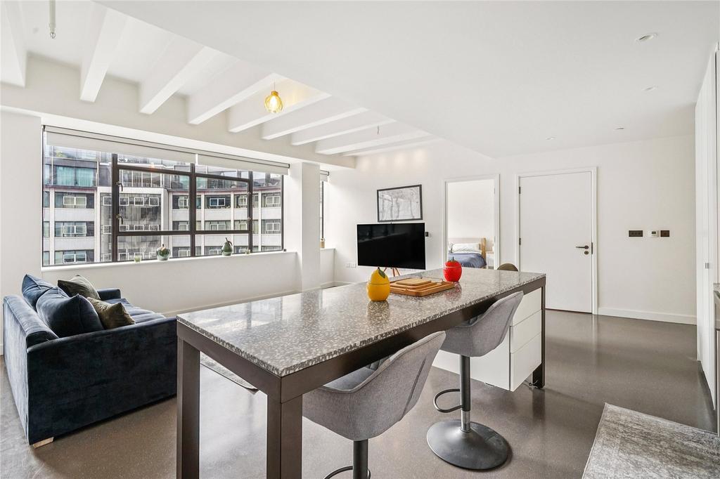 Kitchen/Dining Space
