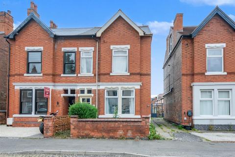 College Street, Long Eaton