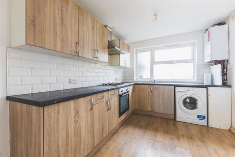 31 Carroll Close, London, E15 1RS