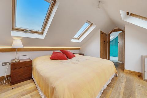 5 bedroom detached house for sale, Woodfield Drive, Winchester, Hampshire, SO22
