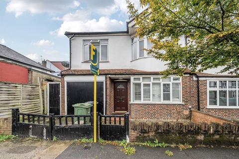 3 bedroom end of terrace house for sale, Parkthorne Road, Balham, London, SW12