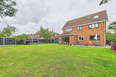 Bartlett Close, Mayland, Chelmsford