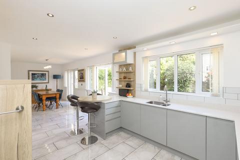 4 bedroom detached house for sale, Staunton Close, Chesterfield S40