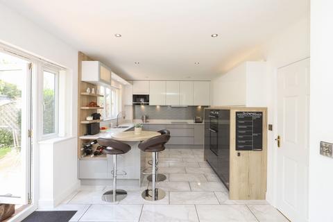 4 bedroom detached house for sale, Staunton Close, Chesterfield S40