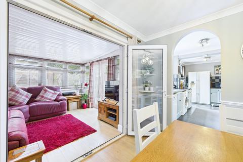 4 bedroom semi-detached house for sale, Purfleet Road, Aveley, South Ockendon, Essex, RM15