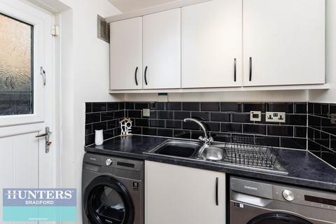 undefined, Parkmere Close Bradford, West Yorkshire, BD4 6EU