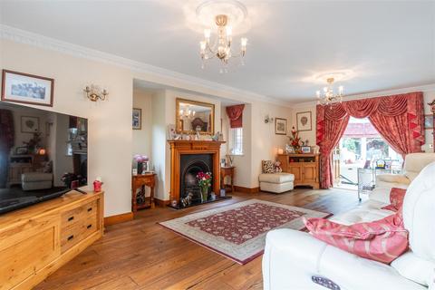 5 bedroom detached house for sale, Woodfold, Preston PR1