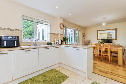 4 bedroom detached house for sale, St. Martins Road, Oswestry SY10