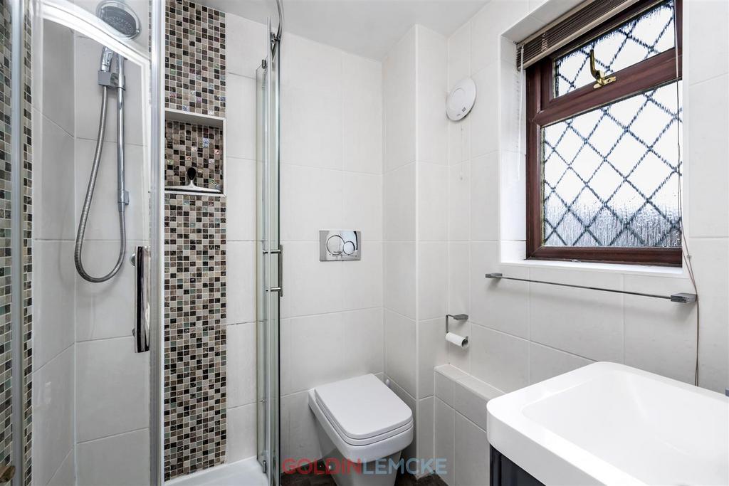 En Suite Shower Room