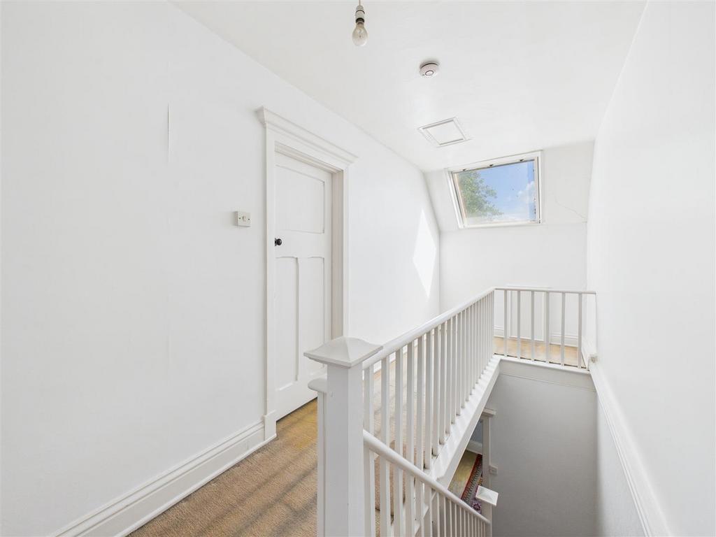 CAM04279 G0-PR0187-STILL070.jpg