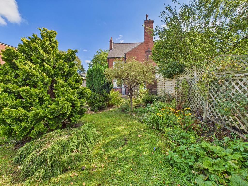 CAM04279 G0-PR0187-STILL018.jpg