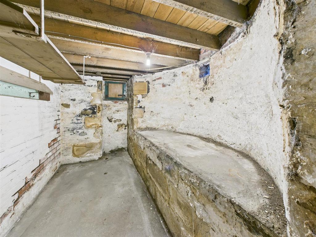 CAM04279 G0-PR0187-STILL077.jpg