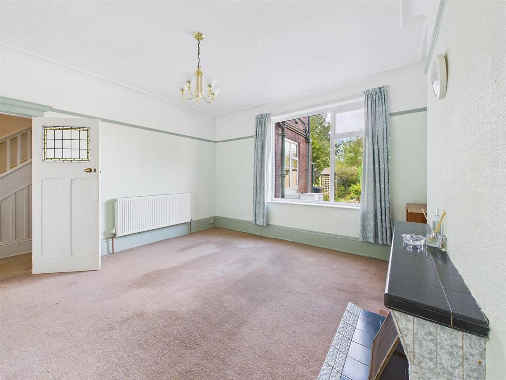 CAM04279 G0-PR0187-STILL046.jpg