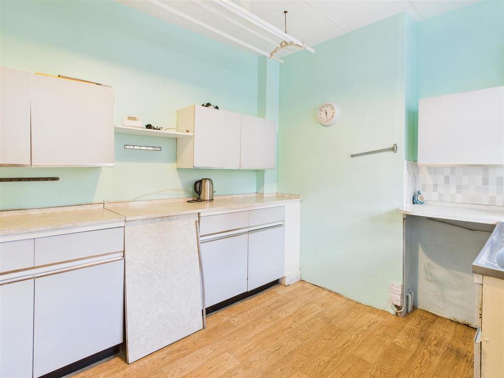 CAM04279 G0-PR0187-STILL051.jpg