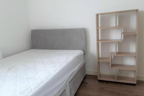 Property to rent, Victoria Road, Ruislip