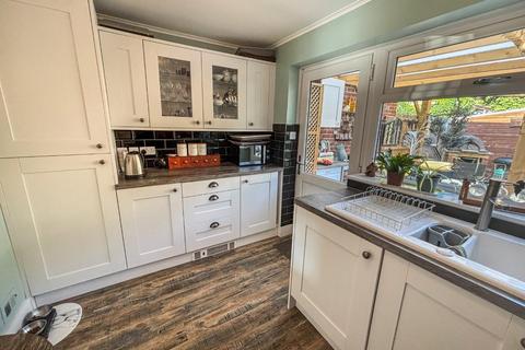 2 bedroom bungalow for sale, Laburnum Avenue, Mildenhall IP28