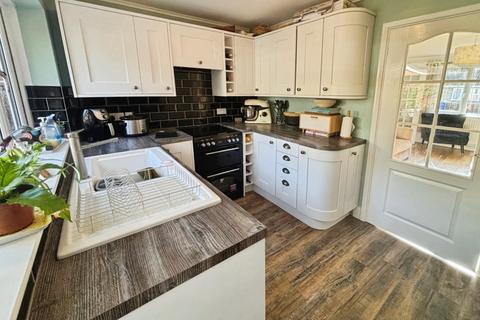2 bedroom bungalow for sale, Laburnum Avenue, Mildenhall IP28