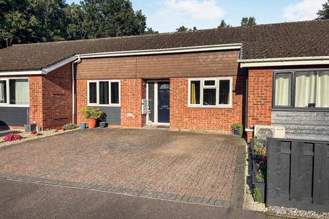 2 bedroom bungalow for sale, Laburnum Avenue, Mildenhall IP28