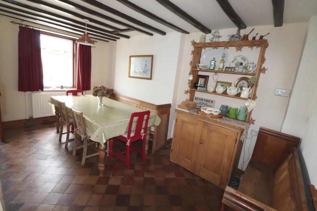 Dining room db