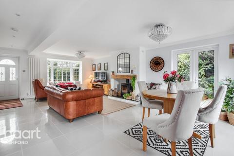 5 bedroom detached house for sale, The Forstal, Ashford