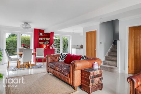 5 bedroom detached house for sale, The Forstal, Ashford