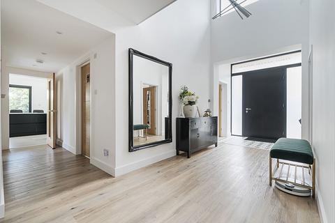 2 Main Road, Littleton, Winchester, SO22 6PS