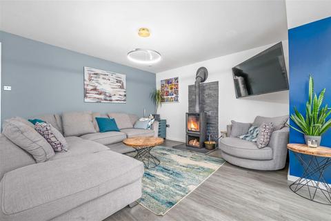 8 Eclipse Road, Alcester, B49 5EH