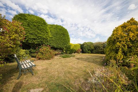 4 bedroom bungalow for sale, Castle Avenue, Broadstairs, CT10