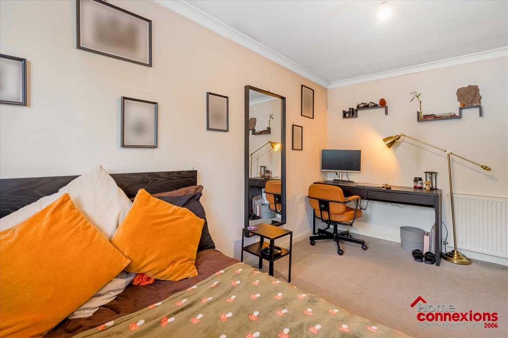 Bedroom Two (2)