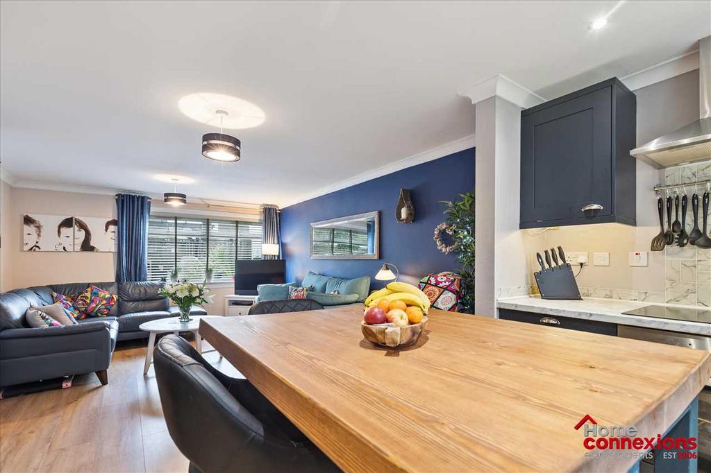 Kitchen/Lounge