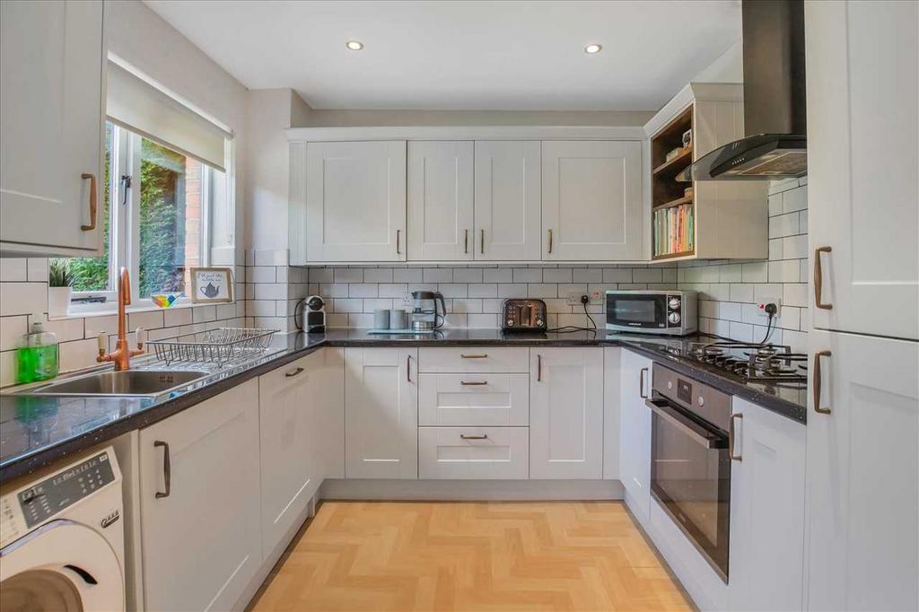 Kitchen Dining (1)