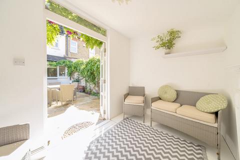30 Vera Road, London, SW6 6QW