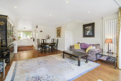 undefined, Shrewsbury Avenue, East Sheen, SW14