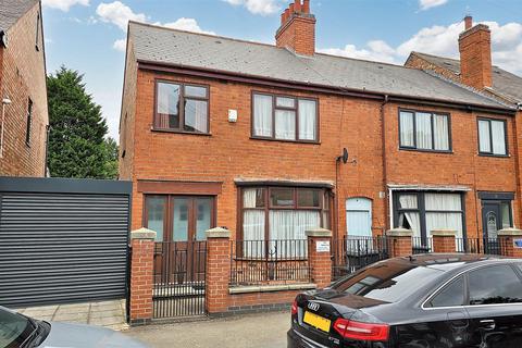 3 bedroom end of terrace house for sale, Gwendolen Road, Leicester