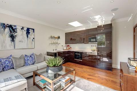 2 bedroom apartment to rent, Kensington Gardens Square, London W2